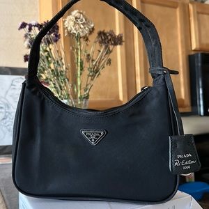 Black mini Prada re-edition 2000